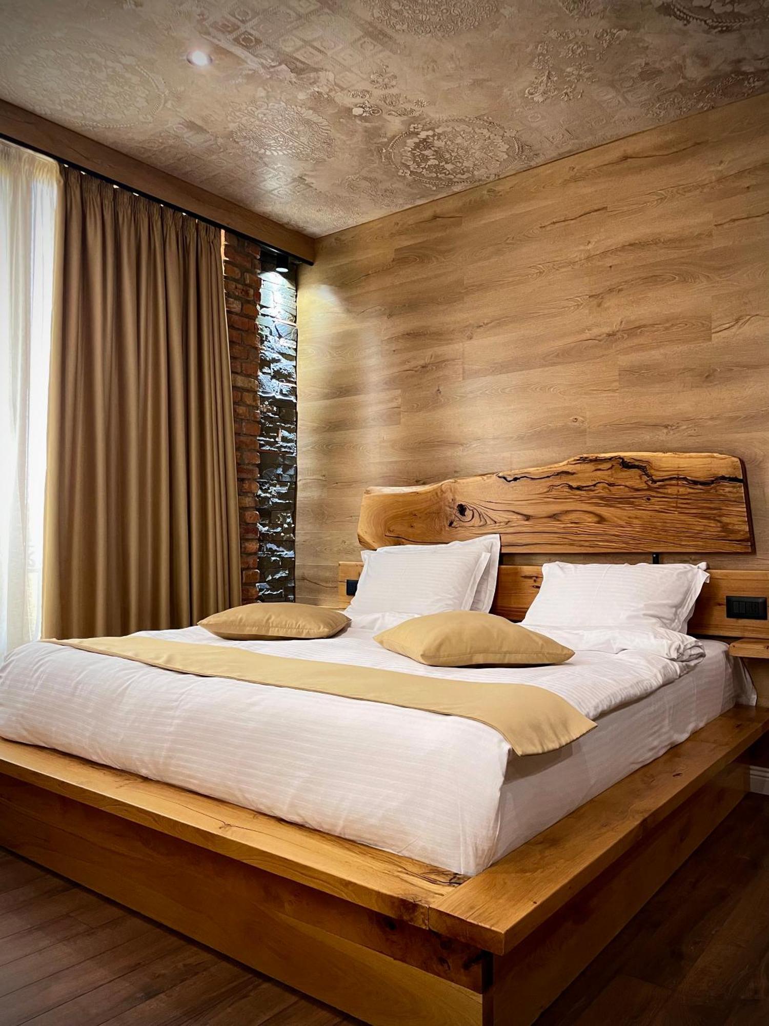Hotel Bujtina Ajazi Golem  Esterno foto